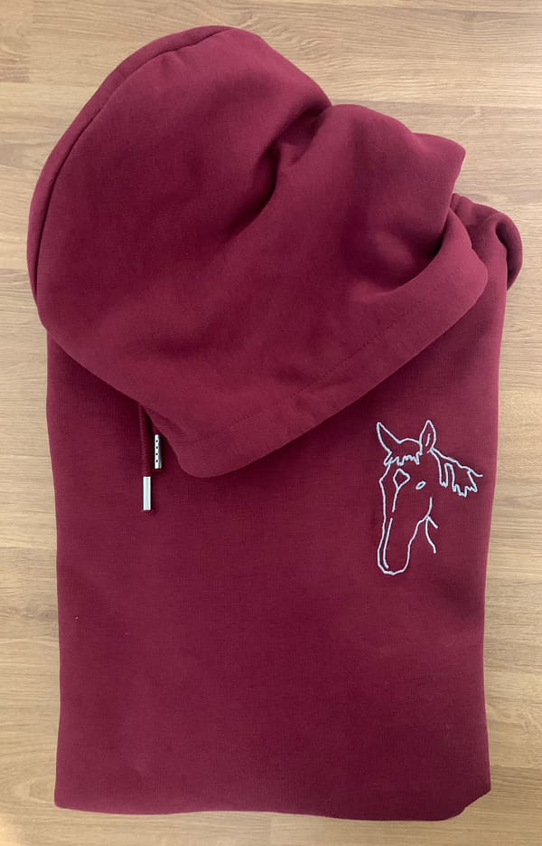 Voorbeeld hoodie met kleine lijntekening 1